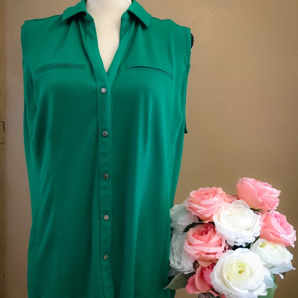 Green sleeveless NY&Co blouse